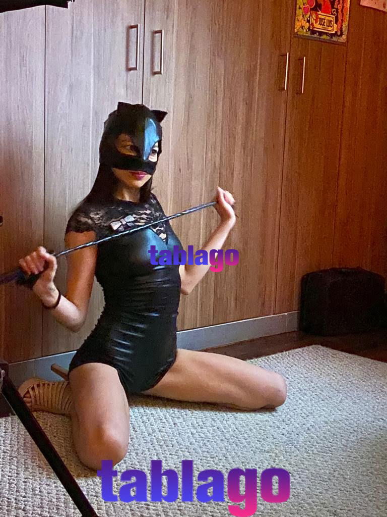 Señorita con ganas de jugar contigo