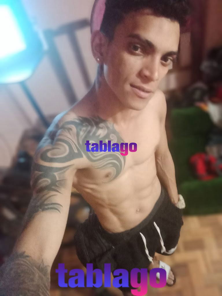 Joven venezolano de 24 años dispuesto a complacer a cualquier mujer en todo lo q pida