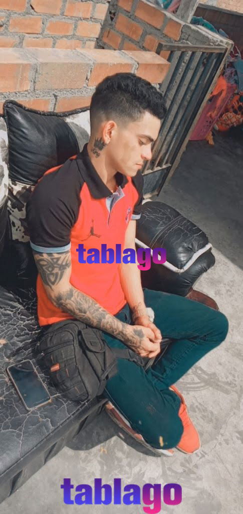 Joven venezolano de 24 años dispuesto a complacer a cualquier mujer en todo lo q pida