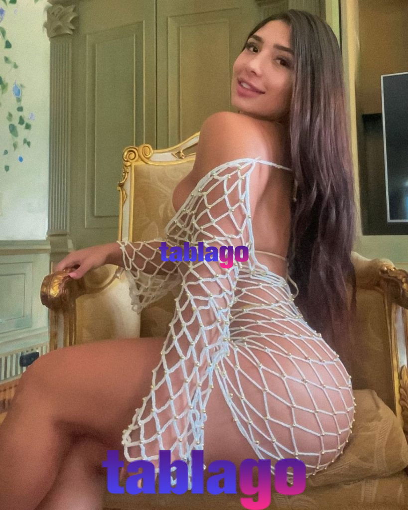 Atractiva Natalia Colombiana en Peru