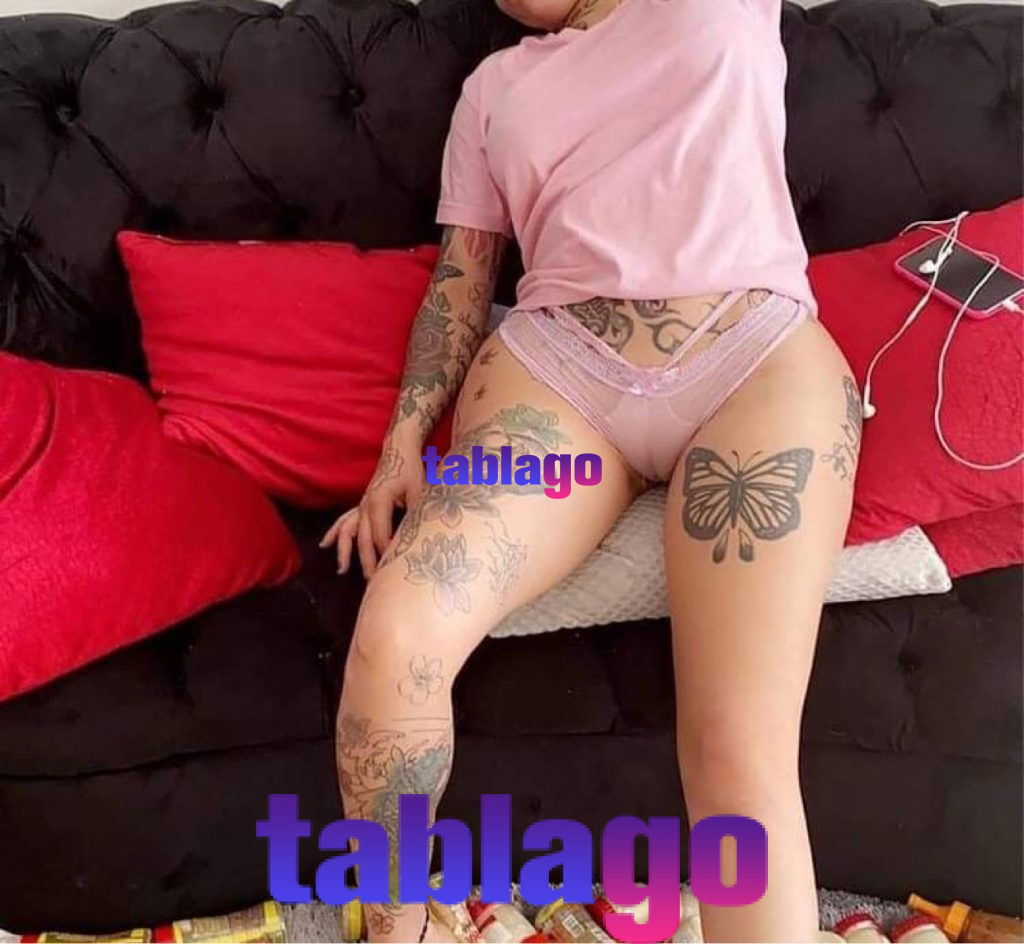 Hola guapo estoi disponible dando un rico servicio