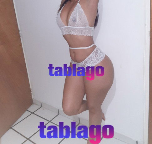 bella y espectacular extranjera super complaciente