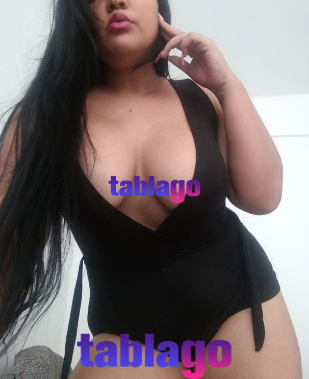 Rica colombiana con un culo grande y unas tetas apetecibles ven a comertelas