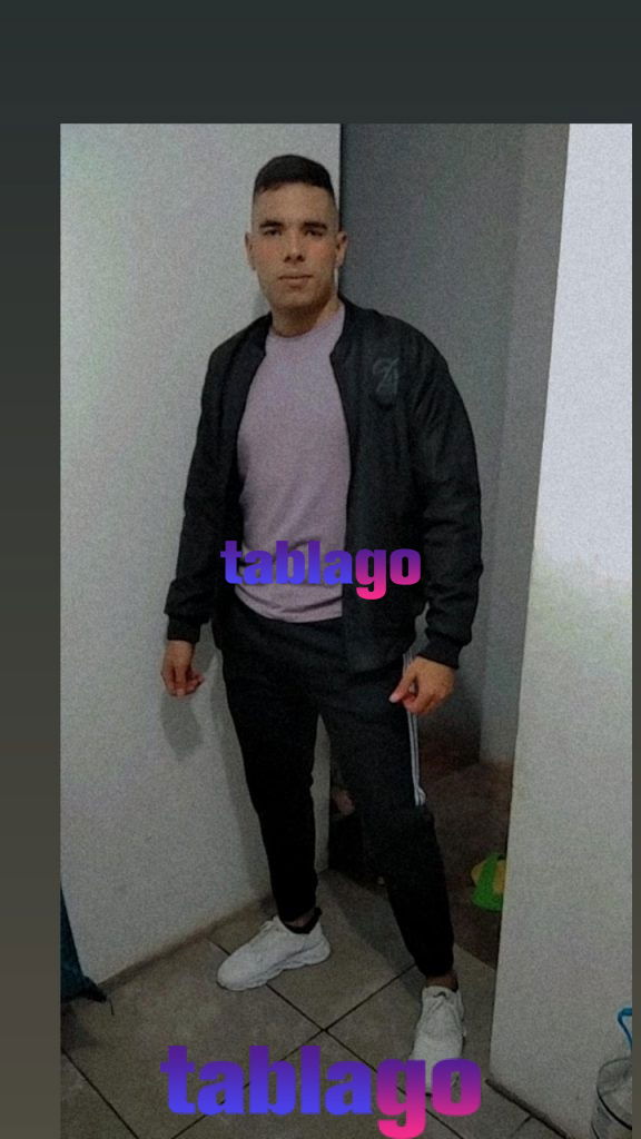 Hola soy un chico pasivo de 20 años con ganas de conocer a un peruano o extranjero