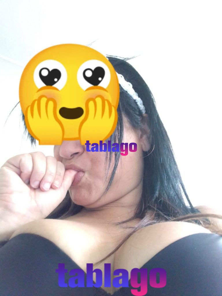 Luna rica mamacita con ganas de su lechecita