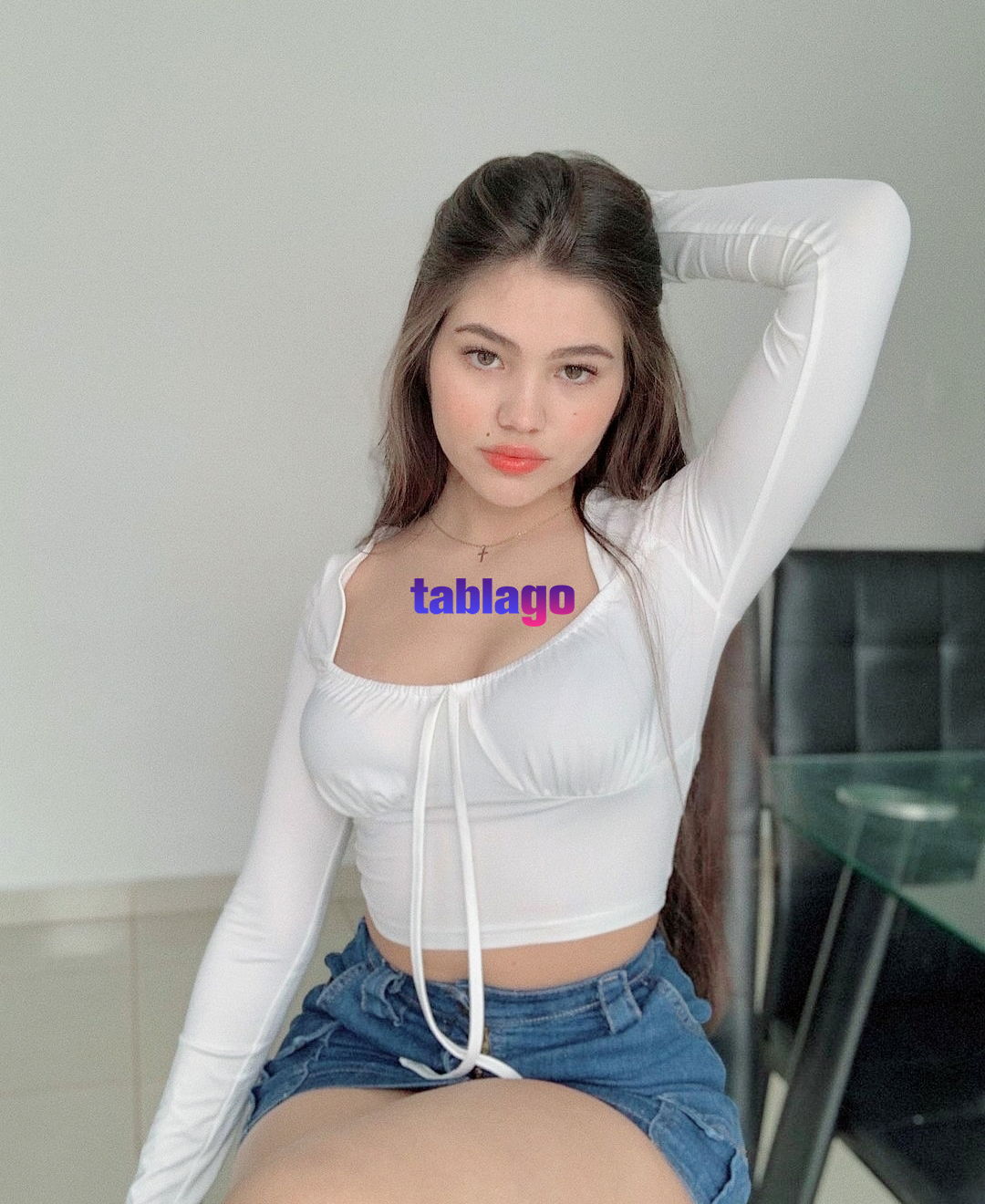 Ximena linda venezolana poseedora de hermosas curvas