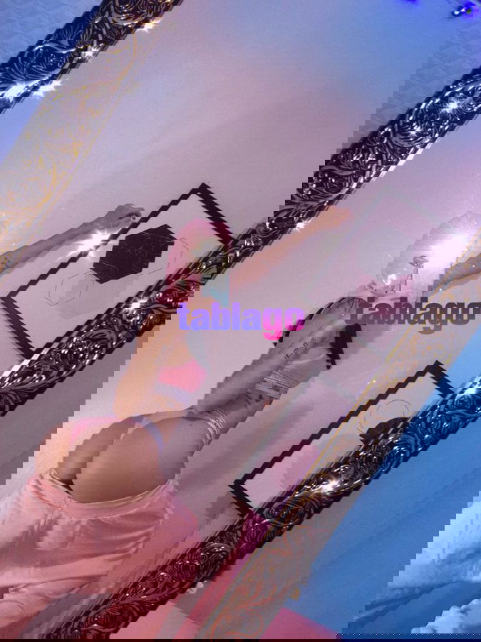 RICA FLACA COLOMBIANA CALIENTE LISTA PARA COMPLACERTE