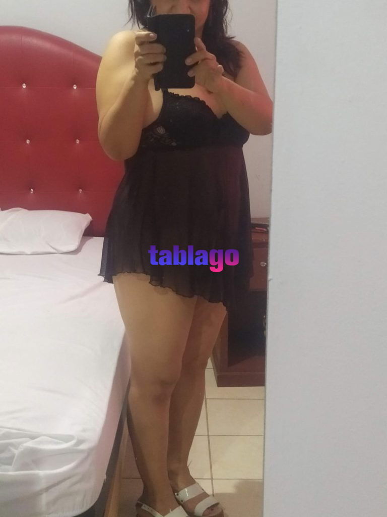 Dulce amiga cariñosa y apasionada