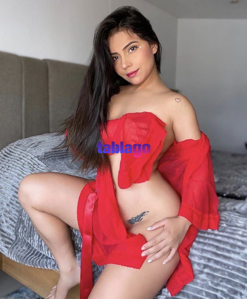 Linda y hermosa esperando por ti 