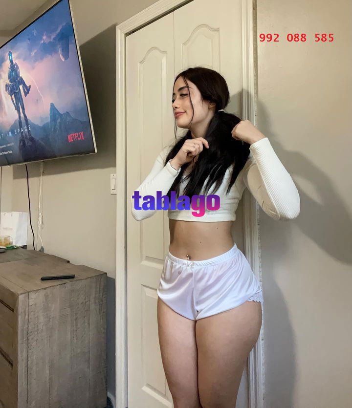 Blanquita sexy debutando por pocos dias servicio completo