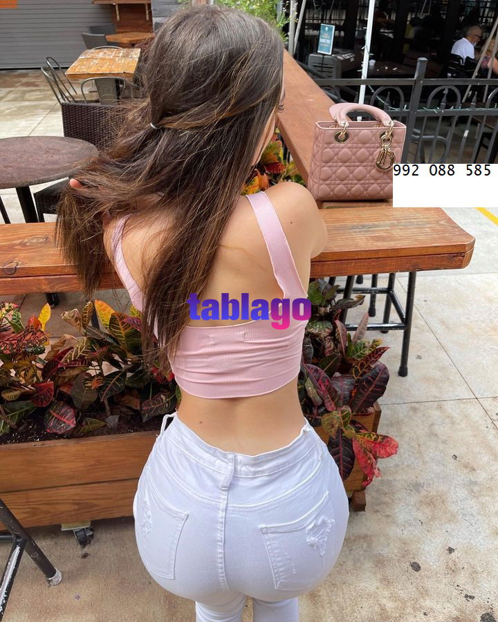 traviesa jovencita de cuerpo lindo de piel blanca sin apuros