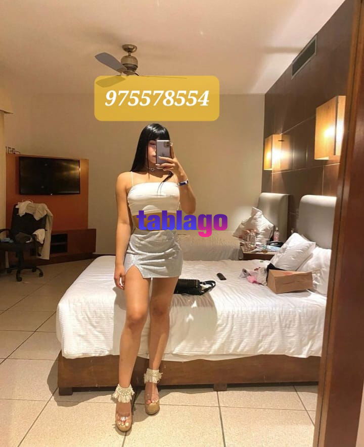 975578554,Kine delgada, de bonitas nalgas y ricas tetas.. ))