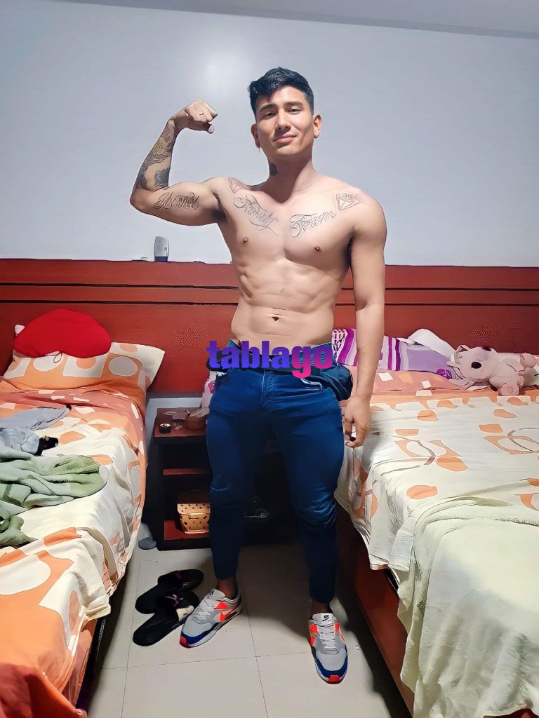 21Cm joven Dotado 🍆 atlético 💪 buenos atributos 🤤 verga grande y gruesa nada de flacidez 😈🔥