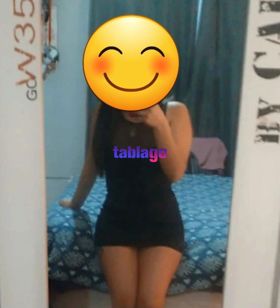 Señorita sensual y apasionada lindas curvas